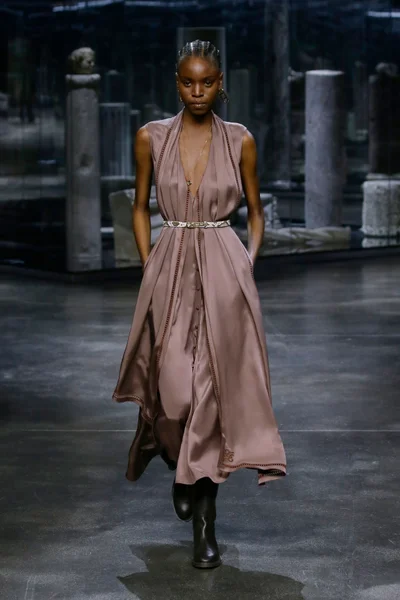 Look 33
